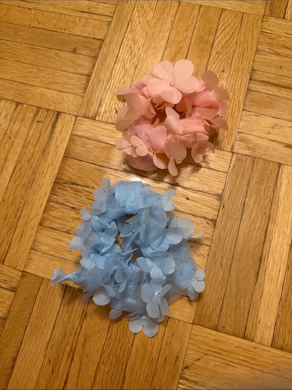 Floral Mesh Scrunchie Duo - Blue & Peach